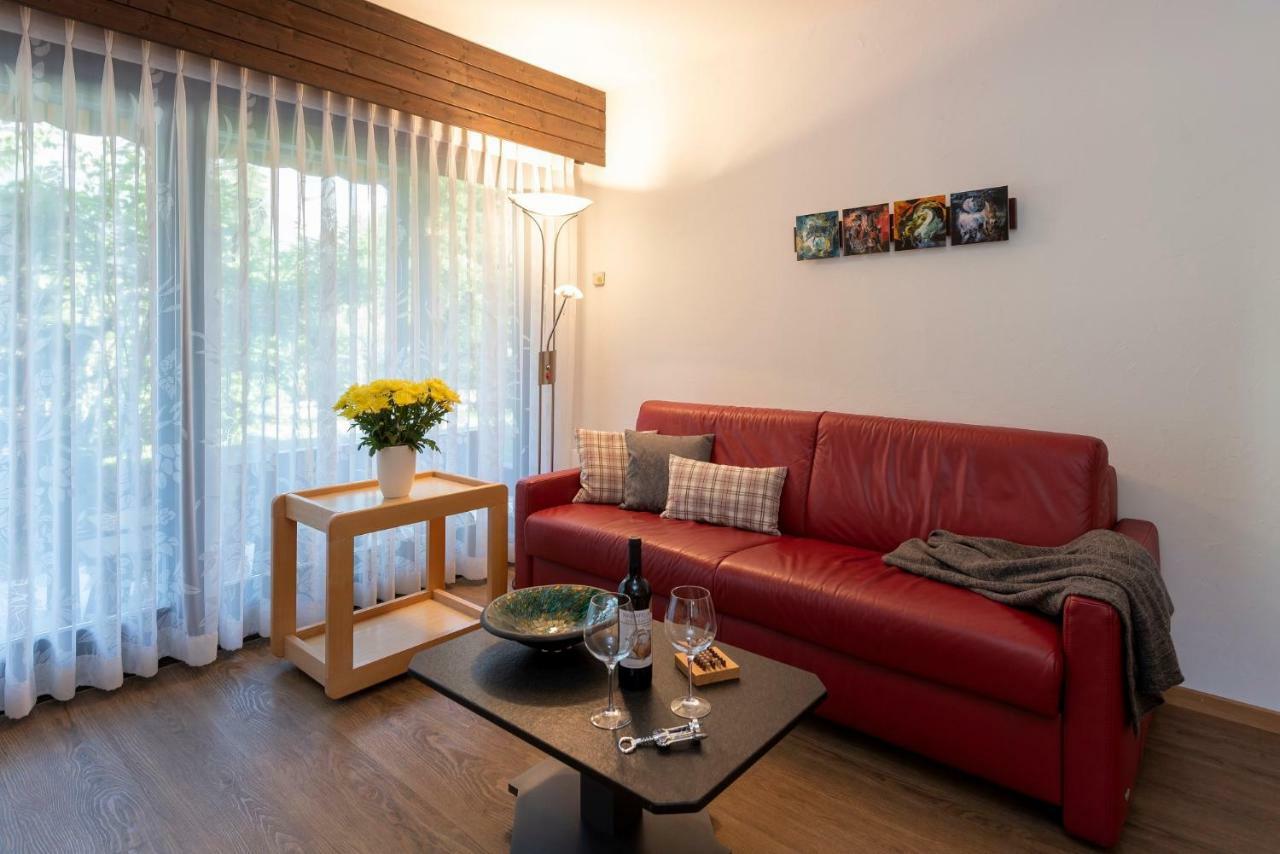 Zuhause In Den Alpen Ihre Ferienwohnung Mit Hallenbad Und Sauna Lenzerheide Exterior photo