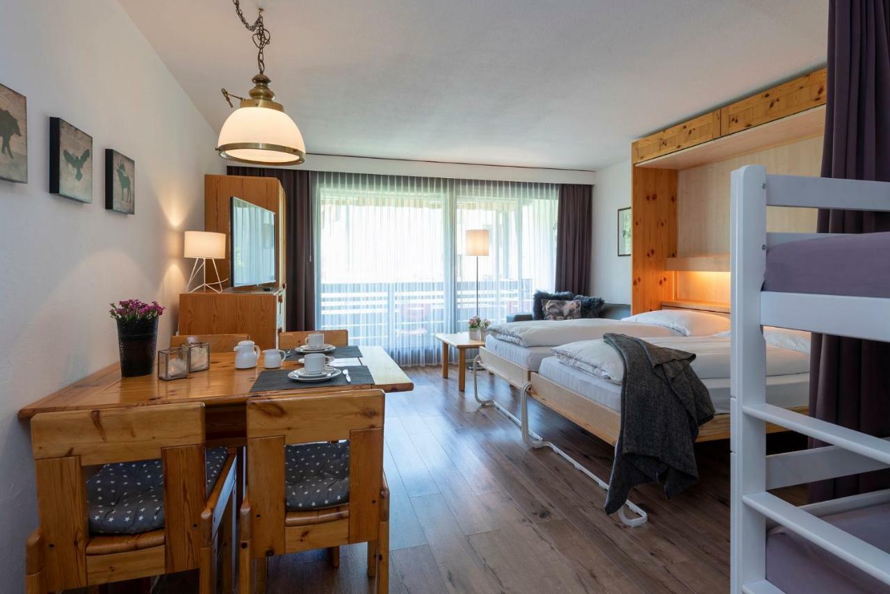 Zuhause In Den Alpen Ihre Ferienwohnung Mit Hallenbad Und Sauna Lenzerheide Exterior photo