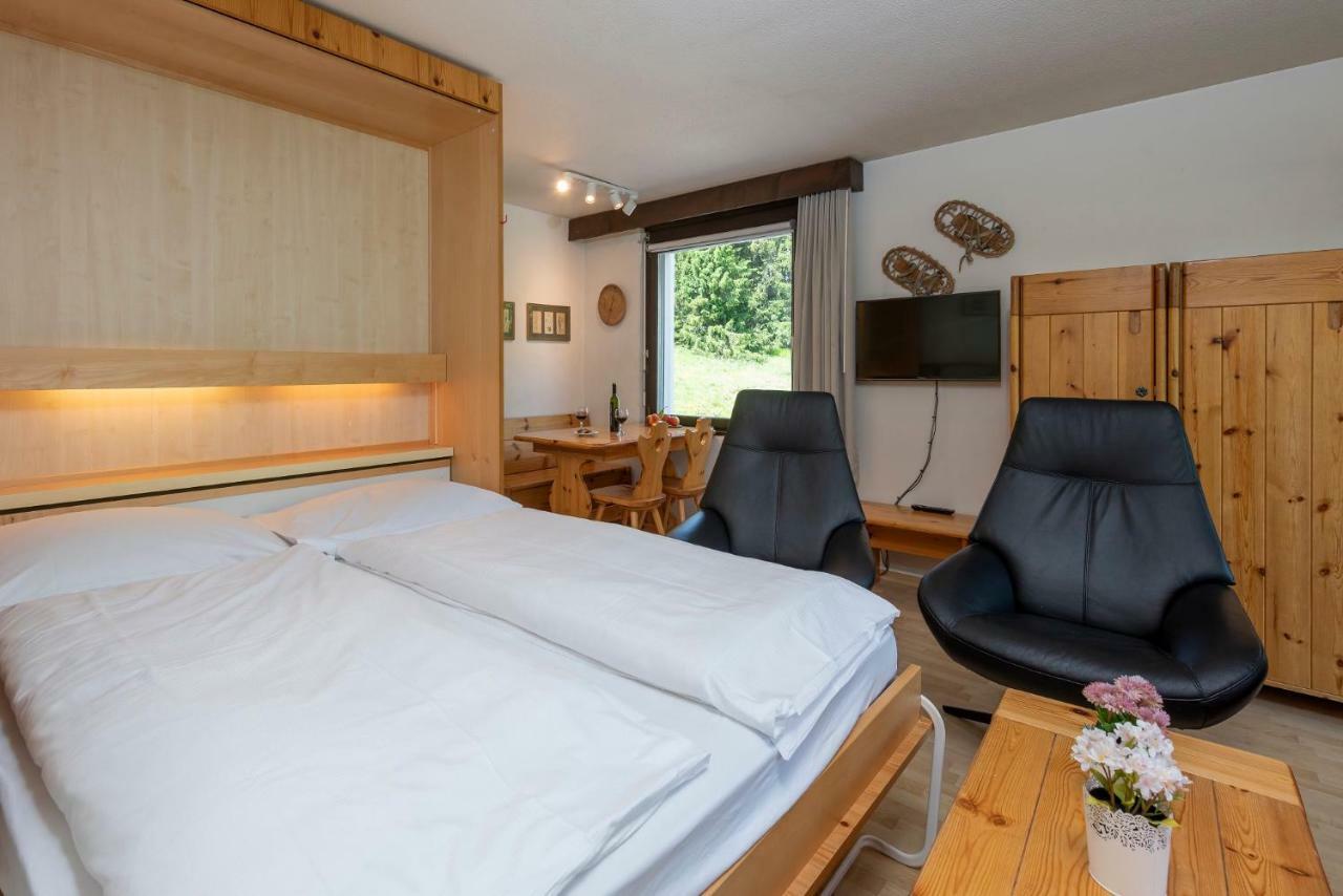 Zuhause In Den Alpen Ihre Ferienwohnung Mit Hallenbad Und Sauna Lenzerheide Exterior photo